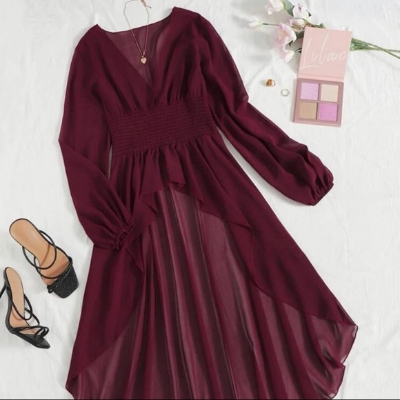 Sexy Plunging Neck Lantern Sleeve High Low Hem Top - Picture 5 of 8